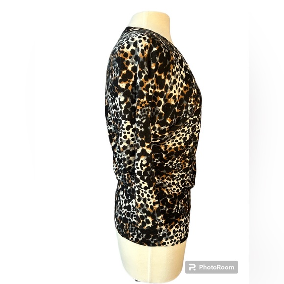 EUC DKNY Sweater Women’s Size M - Picture 2 of 9